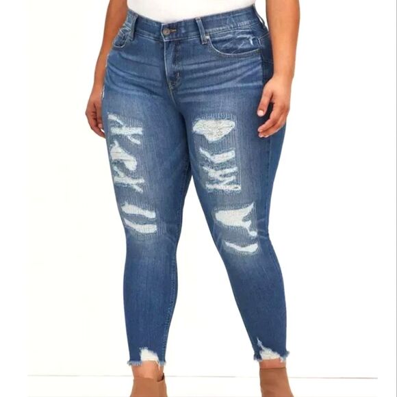 Torrid Bombshell Skinny High Rise Destructed Jeans 22 - Picture 2 of 12
